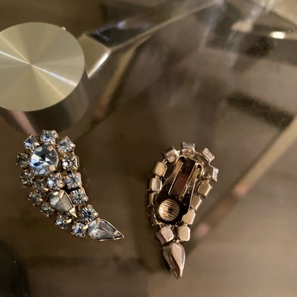 Vintage Rhinestone Drop Earrings - Picture 4 of 4